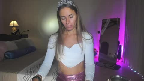 Snapshot of holy_khloe chatting on May 2, 2026, 2:16 am Kira Purrr online show from May 2, 2026, 2:16 am