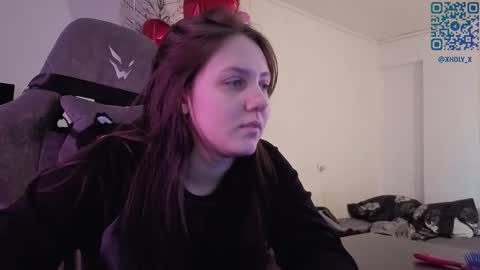 Kviki online show from February 25, 2026, 3:27 am