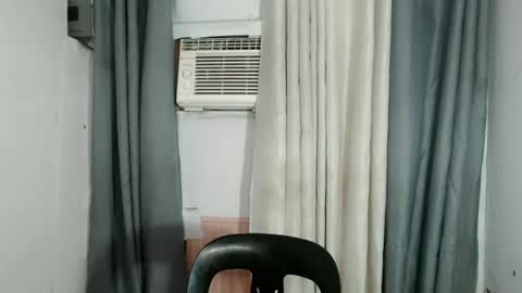 Snapshot of holy_maxine chatting on June 26, 2026, 11:47 am holy_maxine online show from June 26, 2026, 11:47 am