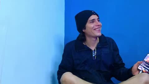      online show from February 19, 2025, 9:28 am