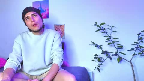 Snapshot of holy_taby_ chatting on May 16, 2026, 7:56 pm online show from May 16, 2026, 7:56 pm