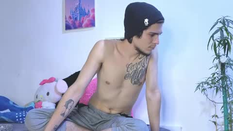 Snapshot of holy_taby_ chatting on May 20, 2026, 3:34 am online show from May 20, 2026, 3:34 am