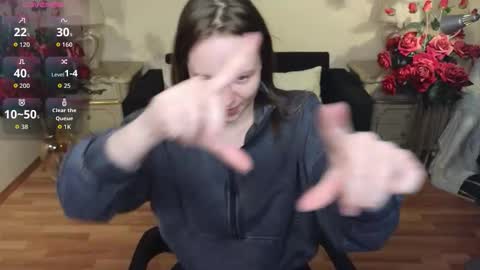 holybabydoll online show from November 24, 2025, 11:54 am