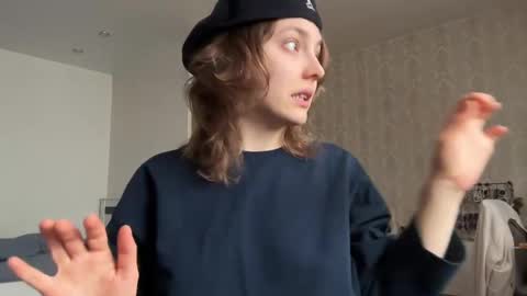 dori not holy get my tg channel with link from description under last photo online show from February 13, 2025, 10:55 am