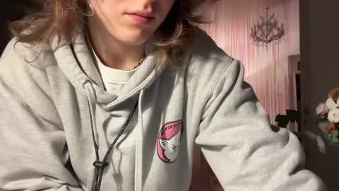 dori not holy get my tg channel with link from description under last photo online show from March 4, 2025, 7:54 pm