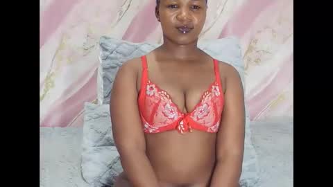 holyhoneydoll online show from May 24, 2026, 2:55 pm