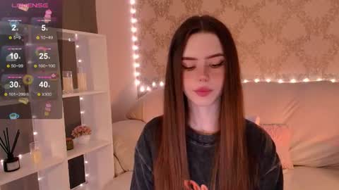 Mia online show from June 24, 2026, 3:38 am