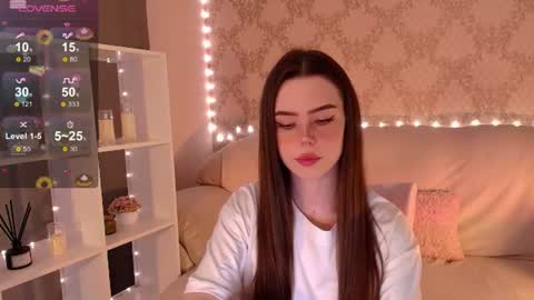 Mia online show from June 25, 2026, 3:39 am
