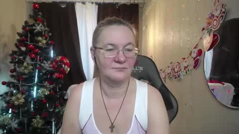 holymilfa online show from December 5, 2024, 8:33 am