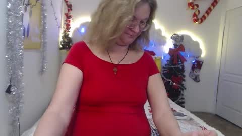 holymilfa online show from December 11, 2024, 10:58 am