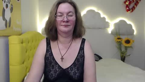 holymilfa online show from February 9, 2025, 10:53 am