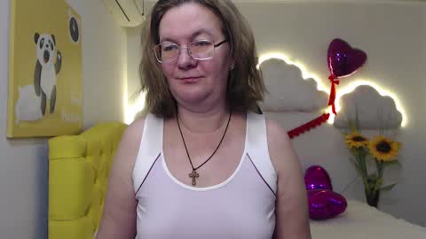 holymilfa online show from February 20, 2025, 7:55 am