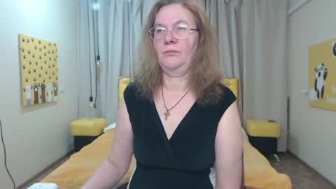 holymilfa online show from April 29, 2026, 7:01 am