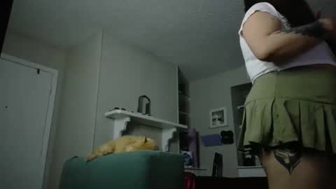 Honey online show from October 31, 2025, 3:29 am