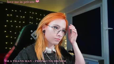 Snapshot of honelin chatting on January 20, 2025, 10:15 pm Honelints boyblonde hair AsterMIntfemboybrown hair online show from January 20, 2025, 10:15 pm