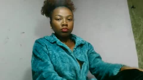 Snapshot of honeria98 chatting on June 25, 2026, 4:56 am honeria98 online show from June 25, 2026, 4:56 am