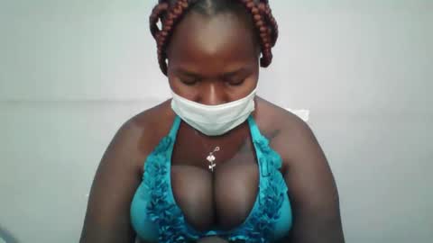 honey_beb online show from September 10, 2025, 6:35 am