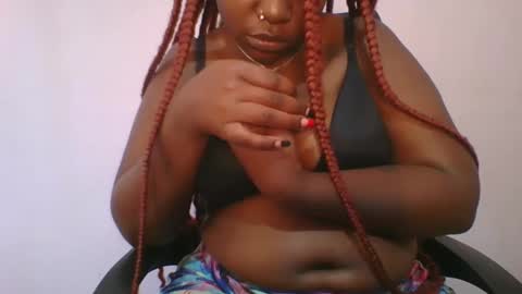 honey_beb online show from September 27, 2025, 9:03 am