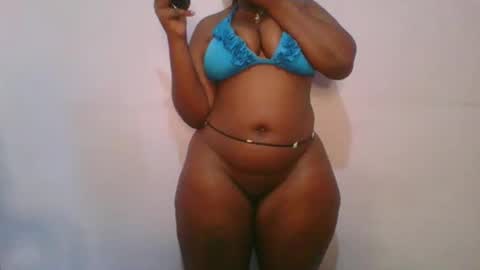 honey_beb online show from November 22, 2025, 6:23 am