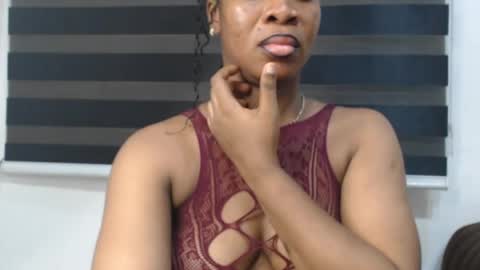 Snapshot of honey_dollxx chatting on May 29, 2026, 6:55 am Flora online show from May 29, 2026, 6:55 am