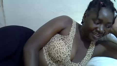 Snapshot of honey_dripe chatting on April 14, 2026, 5:08 pm flozzy online show from April 14, 2026, 5:08 pm