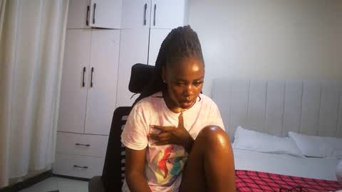 honey drop online show from April 19, 2026, 4:56 am