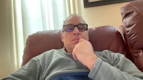 honey_man14 online show from February 9, 2025, 4:29 pm