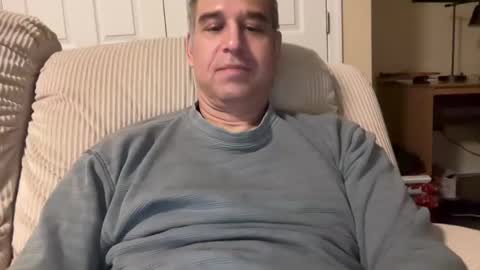 honey_man14 online show from February 18, 2025, 4:04 am