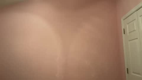 honey_man14 online show from October 4, 2025, 11:41 am