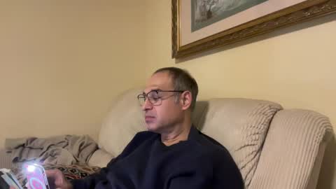 honey_man14 online show from November 15, 2025, 3:26 am