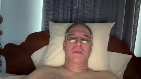 honey_man14 online show from May 31, 2026, 6:09 pm