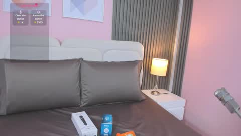 honey_sofii_ online show from November 5, 2025, 11:21 am