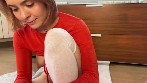 Jenyanew vid how I squirt in forest in bio online show from February 16, 2026, 10:22 am