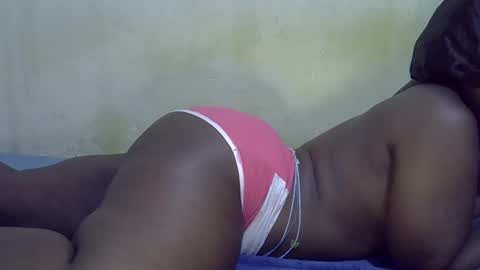 honey_sunshiny online show from April 20, 2026, 8:28 am