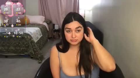 Tia online show from September 9, 2025, 10:09 pm