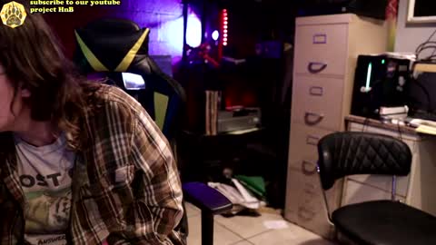 Honey and Bear online show from December 2, 2024, 2:53 am