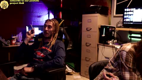 Honey and Bear online show from December 3, 2024, 4:25 am
