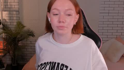 honeyautumn online show from December 12, 2024, 3:10 am