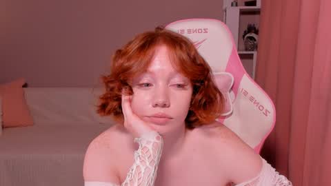 honeyautumn online show from December 31, 2024, 3:23 am