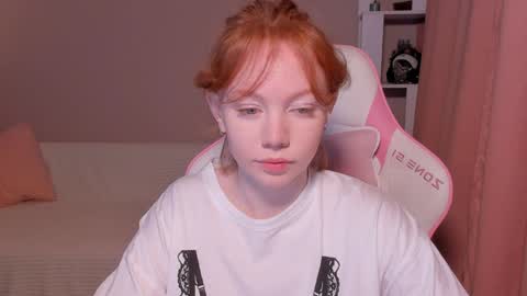 honeyautumn online show from February 8, 2025, 12:06 am