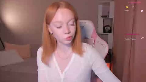 honeyautumn online show from October 19, 2025, 9:48 pm