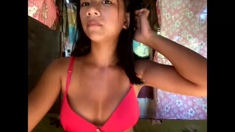 Snapshot of honeybabe12xx chatting on June 8, 2026, 5:52 am honeybabe12xx online show from June 8, 2026, 5:52 am