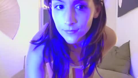 Snapshot of honeybbxx chatting on May 14, 2026, 1:34 am honeybbxx online show from May 14, 2026, 1:34 am