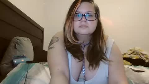 HoneyBear online show from February 4, 2026, 3:51 pm