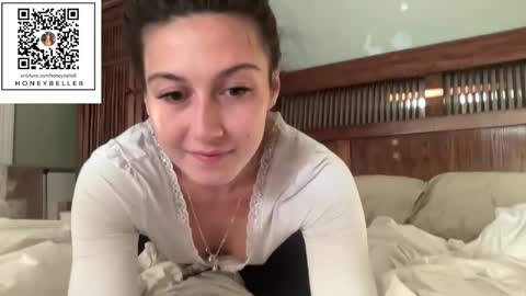 belle brunette online show from December 23, 2024, 12:52 pm