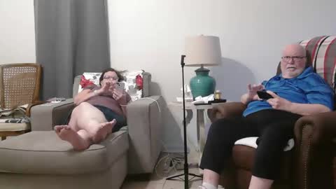 Honey online show from December 9, 2024, 7:39 pm