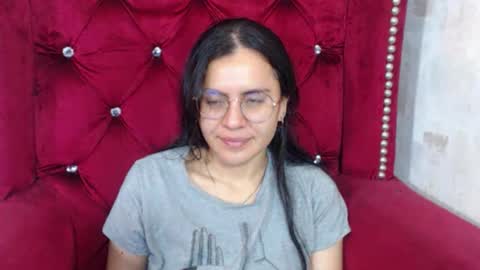 Emily online show from December 18, 2025, 2:45 pm