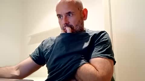 Snapshot of honeydaddyforyou chatting on February 28, 2025, 3:59 pm honeydaddyforyou online show from February 28, 2025, 3:59 pm