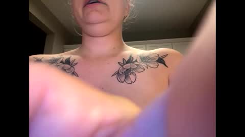 honeygirlox online show from October 31, 2025, 11:44 am