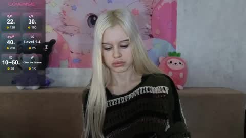 Snapshot of honeygold__ chatting on April 29, 2026, 4:05 am Lisa online show from April 29, 2026, 4:05 am